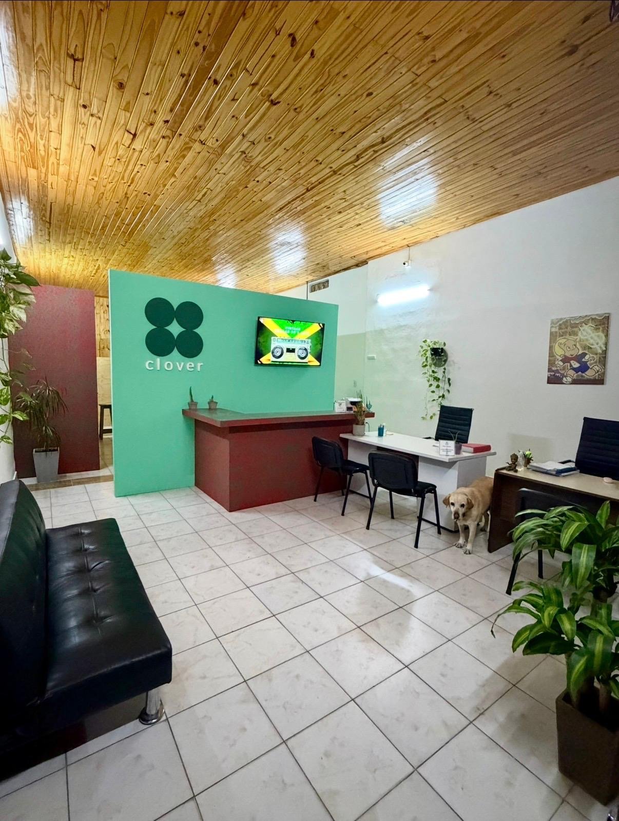 Interior de una sucursal de Préstamos Clover en Entre Ríos